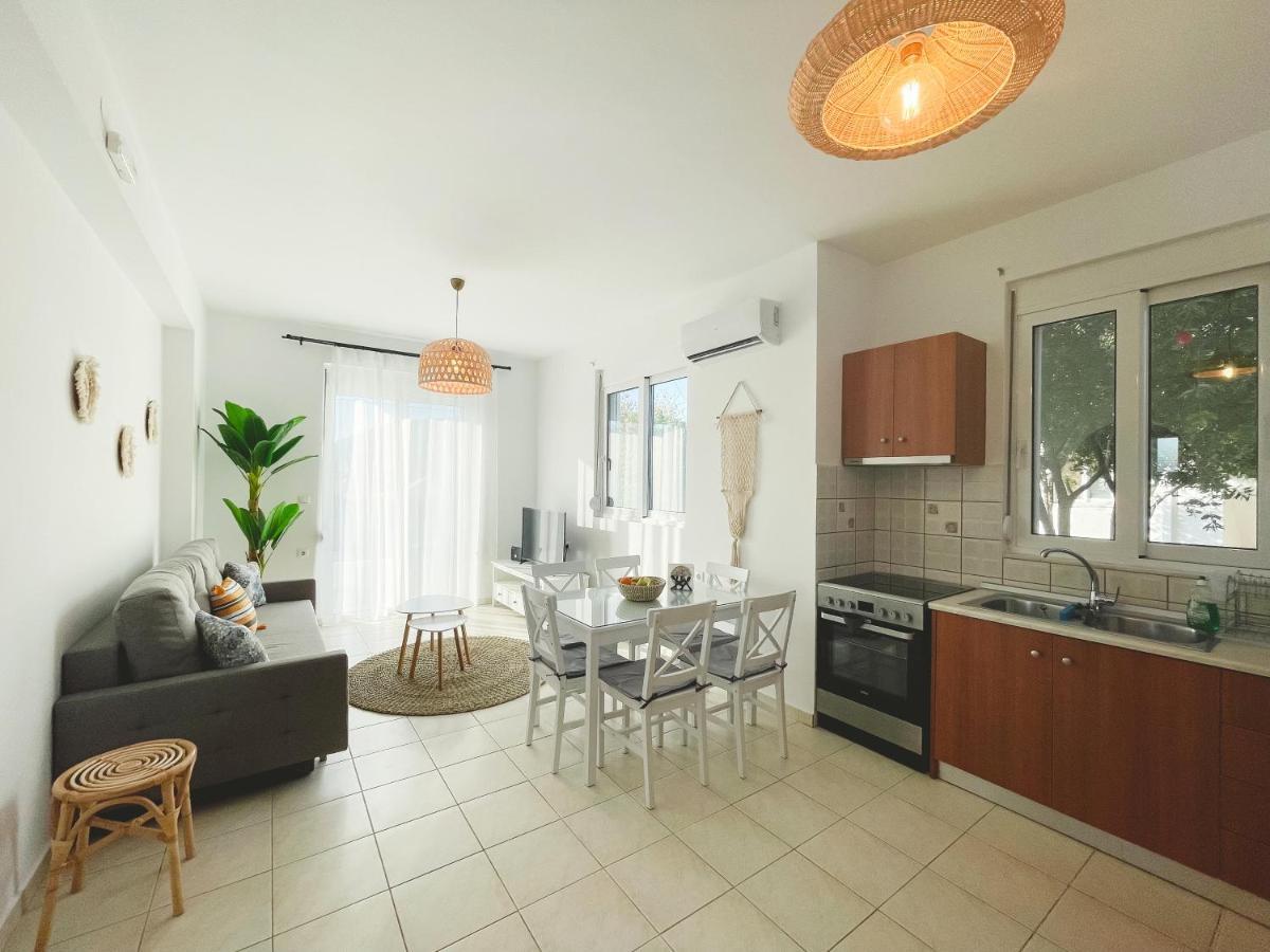 Oak 32 Apartment, Pilona *