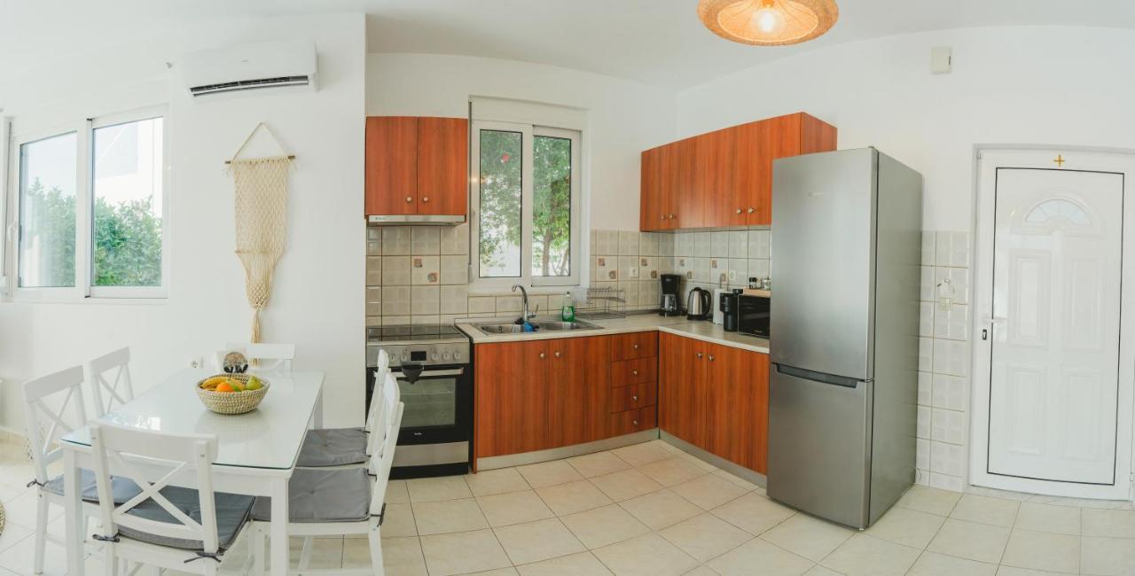 Oak 32 Apartment, Pilona Apartmán Vlicha (Rhodes)